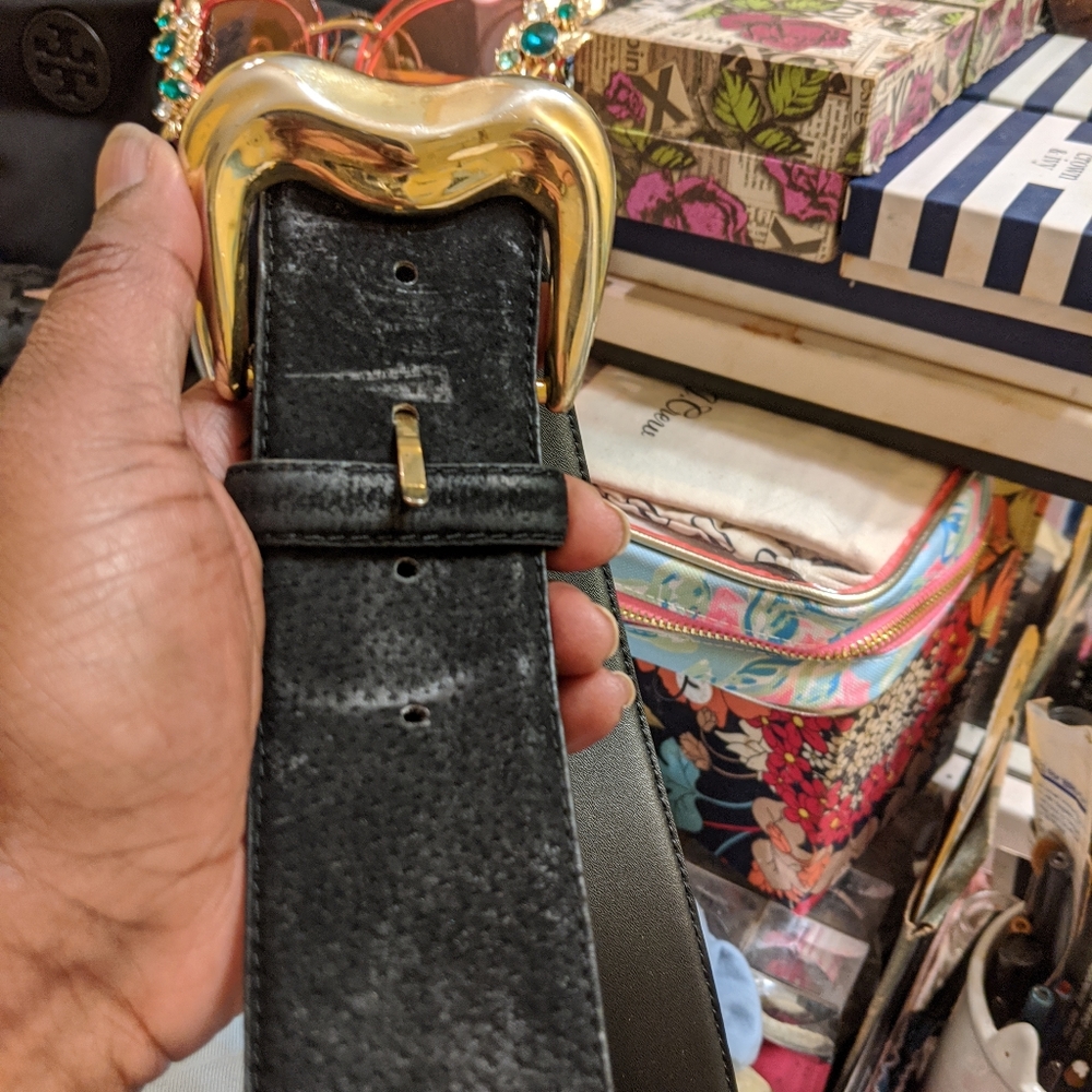 Suede belt